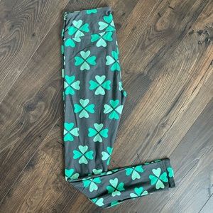 Lularoe shamrock leggings